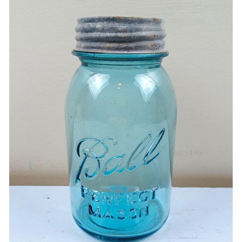 Ball Perfect Mason Blue Glass Jar With Zinc Lid # 1 on the bottom 1913-1923